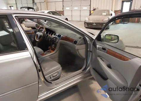 2005 Lexus Es 330 z USA, uszkodzony, nr VIN JTHBA30G255058365